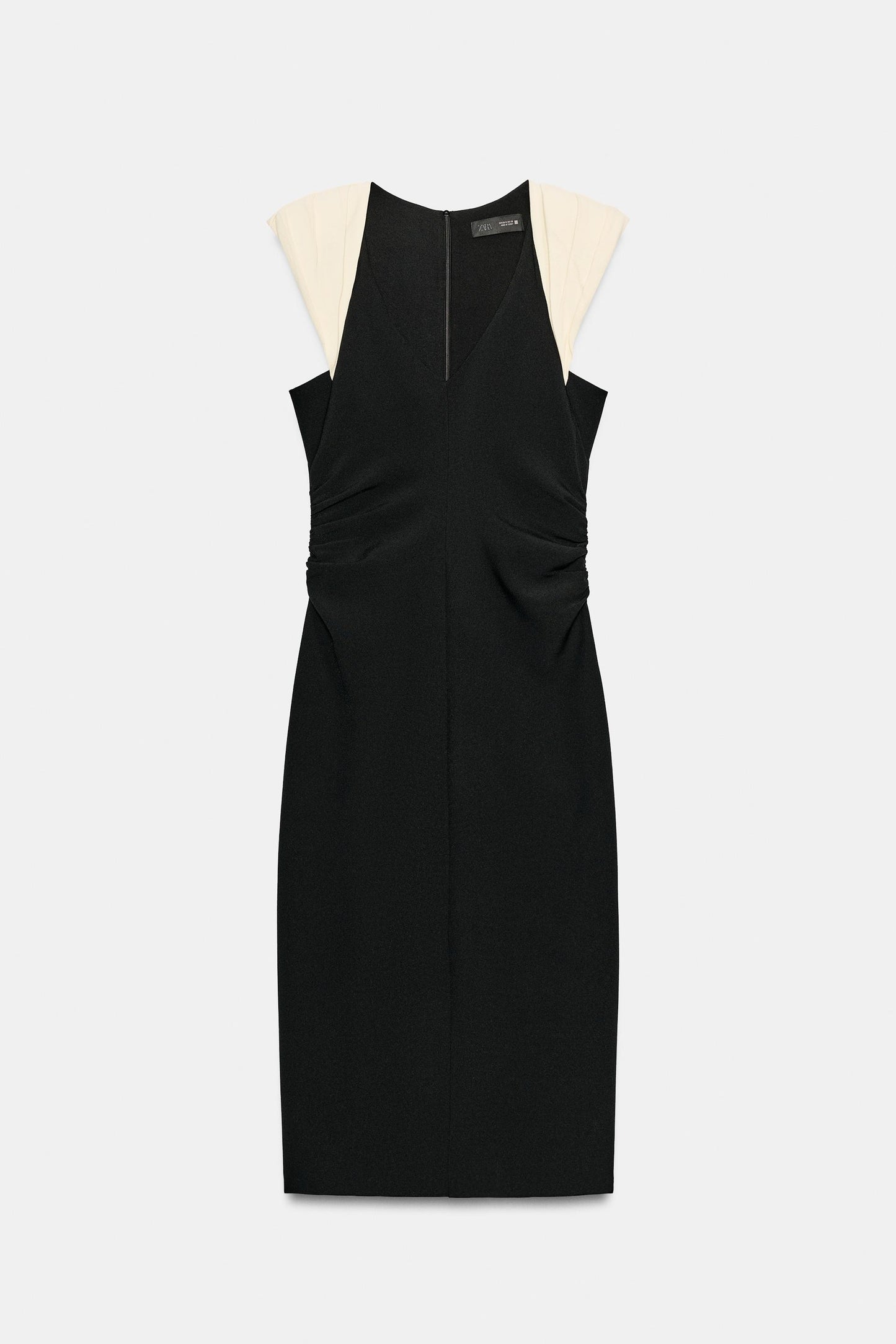 #060B07, Noir / Blanc